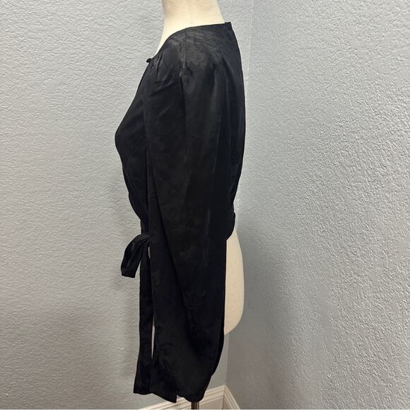 WAYF Size M Black Floral Jacquard Elegant Silky Cropped Classic Wrap Top Date - Picture 3 of 11